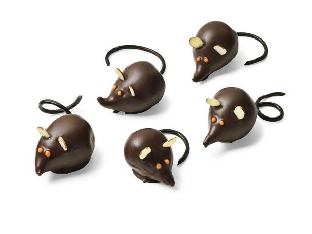 Мышки из инжира в шоколаде