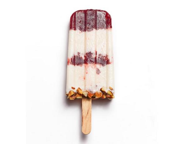 Вишнёвое мороженое на палочке «Черри попс»