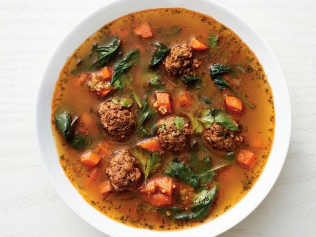 Суп с фрикадельками и шпинатом по-мароккански