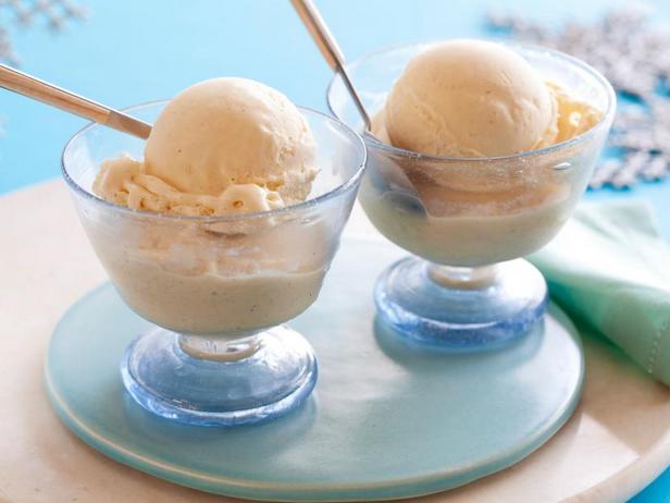Мороженое со вкусом Эгг-ног