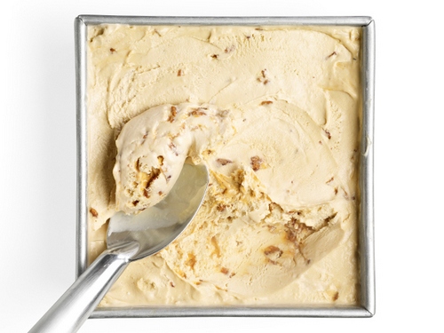 Кленовое мороженое с грильяжем и беконом