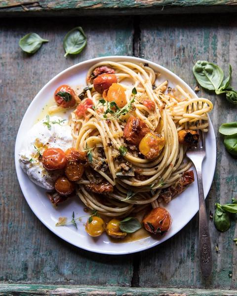 Рецепт дня: спагетти с чесноком и перцем чили